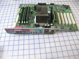 DELL 06F067 Motherboard WITH SL4WS 1.40GHz PENTIUM 4 AND 256MB RAM + HEATSINK