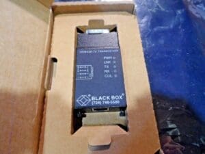 BLACK BOX NETWORK SERVICE 100BASE-TX, -FX TRANSCEIVERS LE1341A-R2