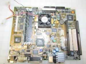 Compaq 480075-001 352728-001 Motherboard (VIA) + AMD-K6-2 CPU + 192MB RAM
