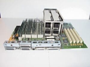 Sun SPARC SS200 MOTHERBOARD WITH CPUs AND MEMORY